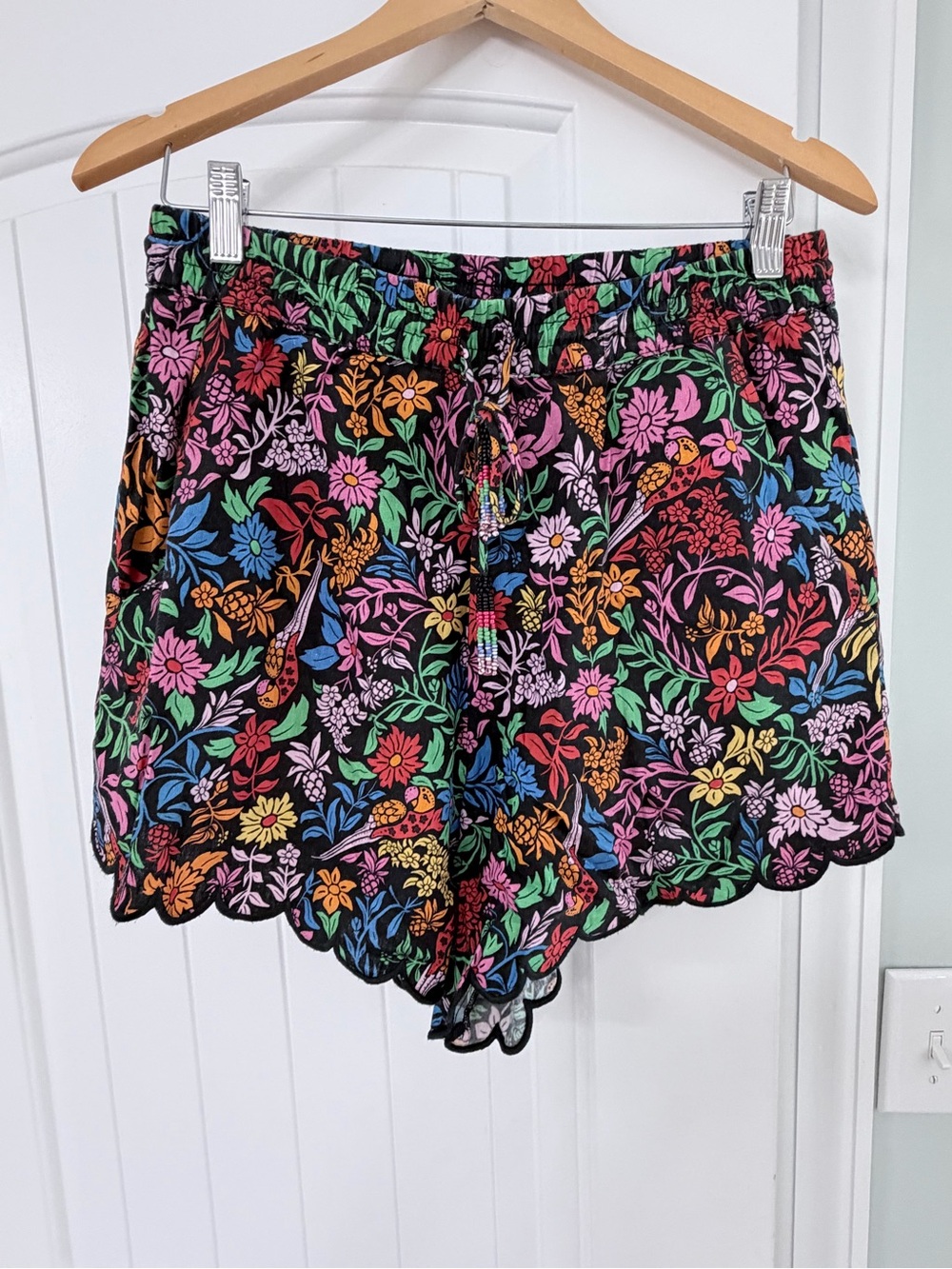 FARM Rio Floral Bird Print Scalloped Shorts Beaded Tassels Size M